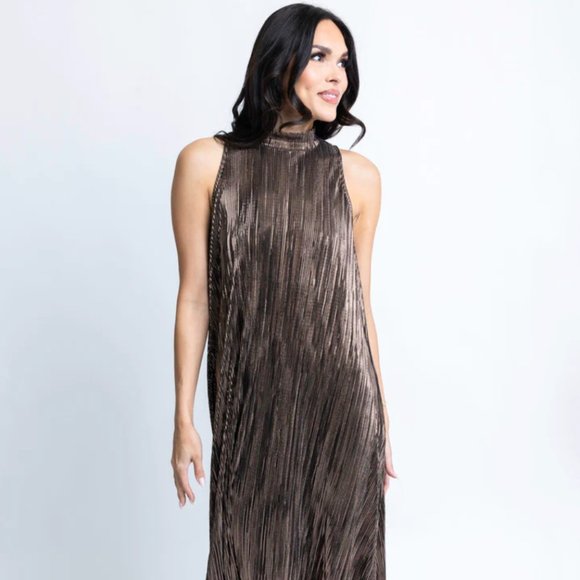 Karlie Dresses & Skirts - Karlie NWT Size Medium Gunmetal Metallic Maxi Dress